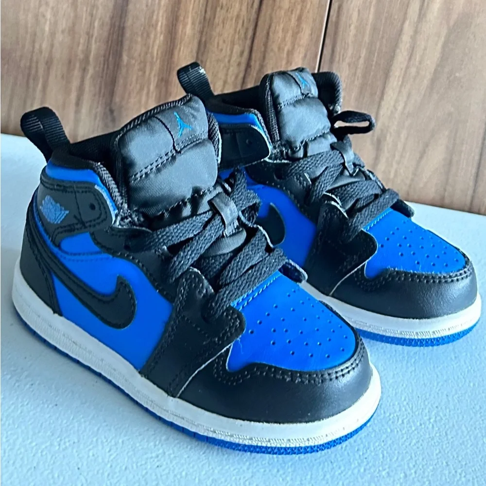 Jordan 1 Mid ‘Royal Blue’ toddler size 7C - Picture 5 of 16